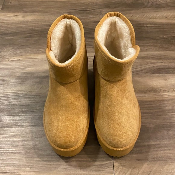 Mini Platform Boots - Picture 6 of 11